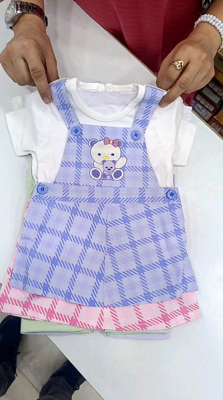 D.NO-105 GIRL WOOLEN ROMPER